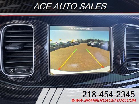Used 2019 Dodge Charger SXT AWD/4WD image 11