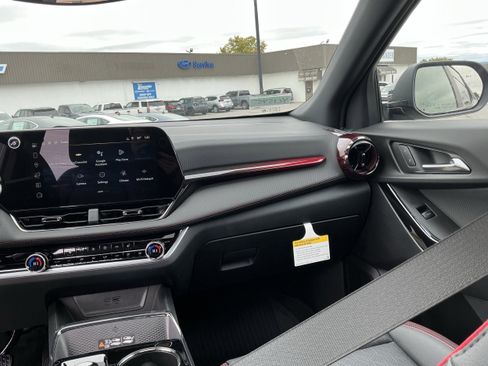 New 2026 Chevrolet Equinox RS w/ LPO, Floor Liner Package image 18