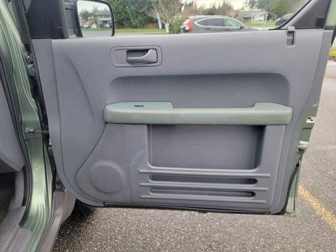 Used 2004 Honda Element LX image 20