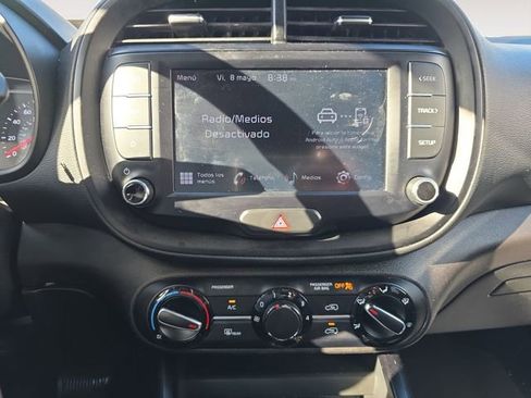 Used 2022 Kia Soul LX w/ Technology Package FWD image 10