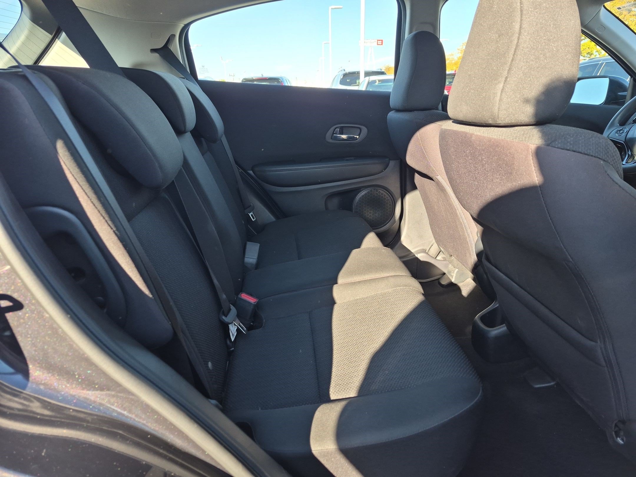 Used 2017 Honda HR-V LX image 28