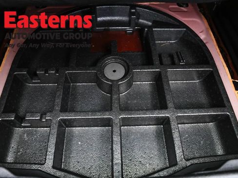 Used 2018 Jeep Renegade Altitude AWD/4WD image 23