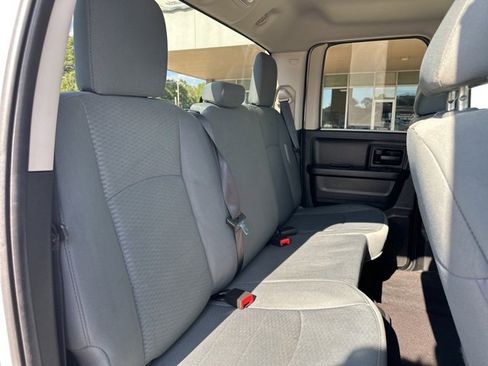 Used 2017 RAM 1500 Express image 33