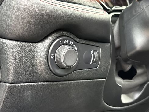 Used 2024 Dodge Durango GT AWD/4WD image 37