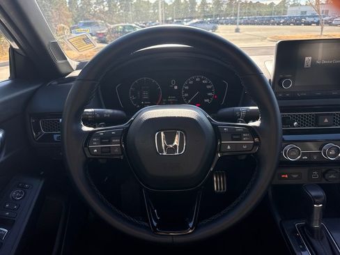 Used 2023 Honda Civic Sport image 18