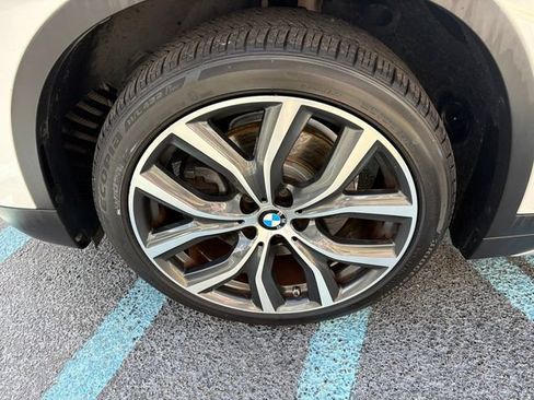 Used 2019 BMW X1 sDrive28i w/ Convenience Package FWD image 3