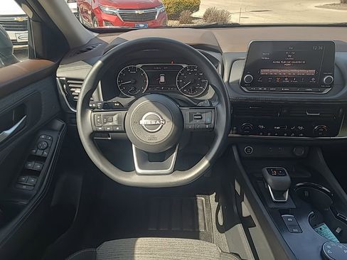 Used 2023 Nissan Rogue SV AWD/4WD image 14