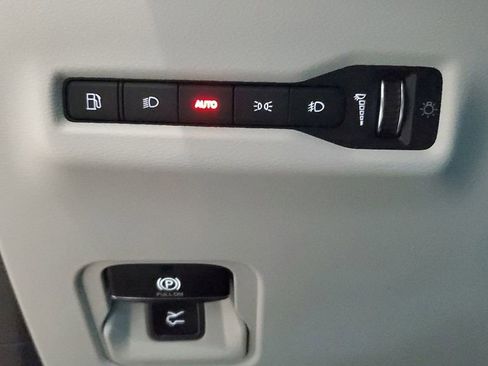 New 2026 Jeep Cherokee Limited image 25