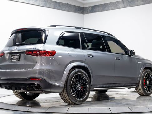 Used 2026 Mercedes-Benz GLS 63 AMG 4MATIC image 5