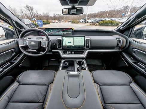 New 2026 Ford Expedition Tremor image 25