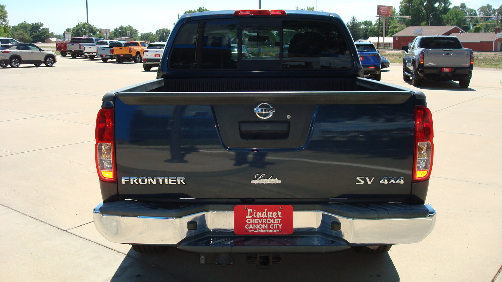 Used 2021 Nissan Frontier SV w/ SV Utility Package AWD/4WD image 5