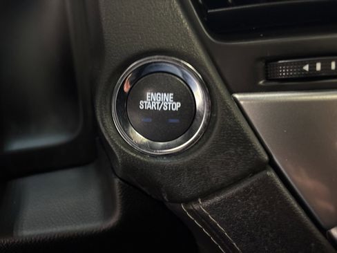 Used 2017 Chevrolet Suburban Premier image 23