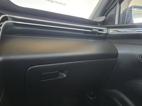 Used 2023 Hyundai Santa Cruz SEL image 13