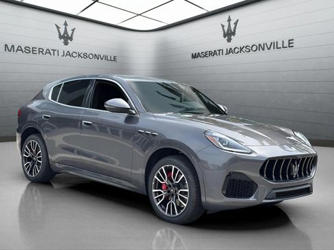New 2025 Maserati Grecale GT image 13