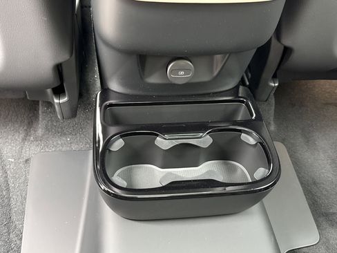 New 2026 Volvo XC90 B5 Plus w/ Protection Package image 16