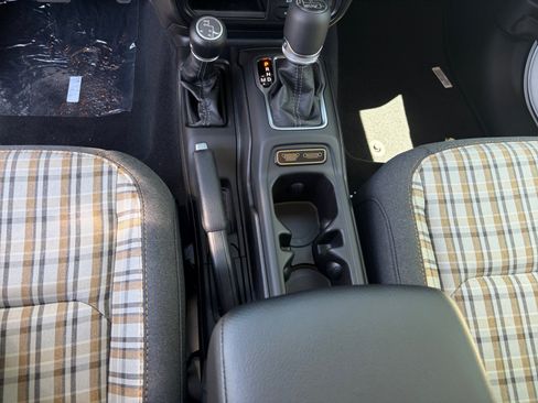 New 2026 Jeep Gladiator Sport AWD/4WD image 18