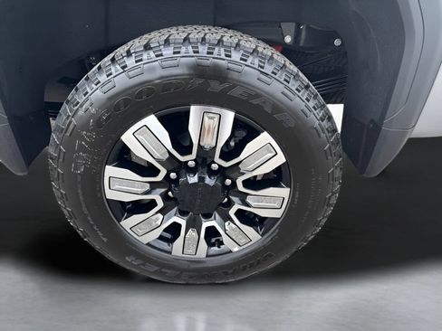 Used 2026 GMC Sierra 3500 Denali w/ Technology Package AWD/4WD image 37