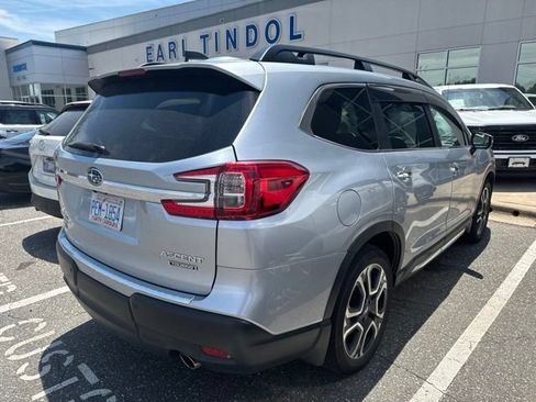 Used 2023 Subaru Ascent Touring AWD/4WD image 4