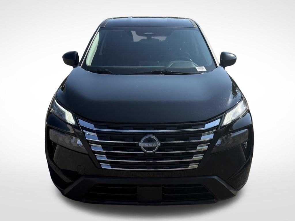 Used 2025 Nissan Rogue SV FWD image 10