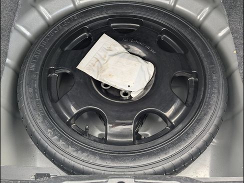 Used 2021 Ford Mustang Premium image 20