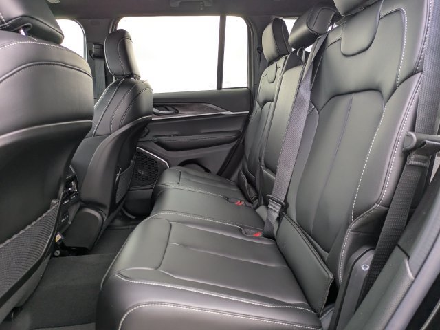 New 2026 Jeep Grand Cherokee Limited w/ Limited Altitude Package RWD image 15