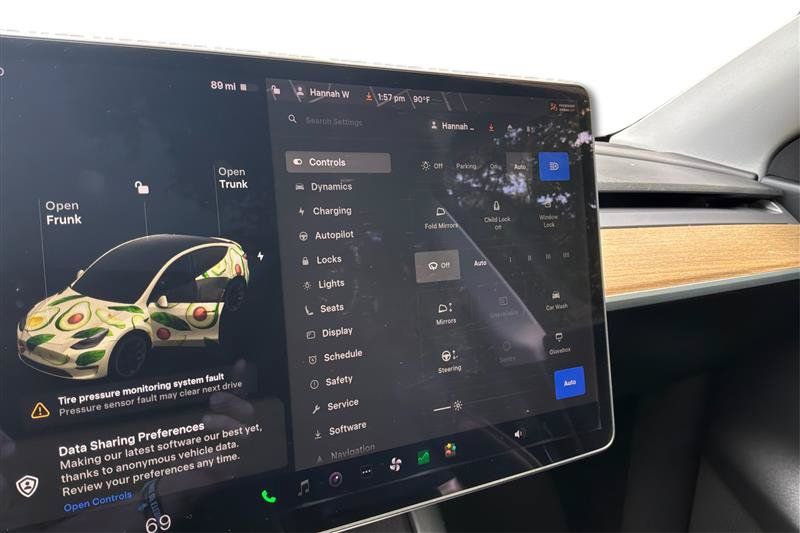 Used 2021 Tesla Model Y 2WD image 16