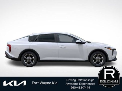 New 2026 Kia K4 FWD image 8