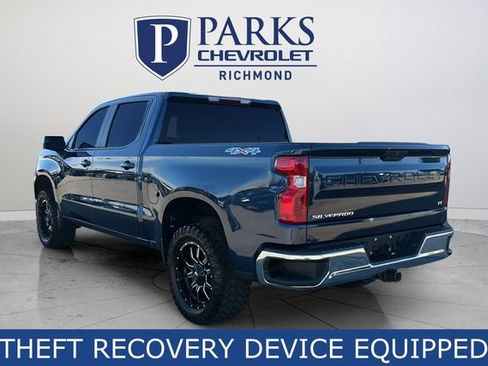 Used 2022 Chevrolet Silverado 1500 LT AWD/4WD image 6