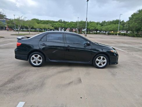 Used 2013 Toyota Corolla S image 7