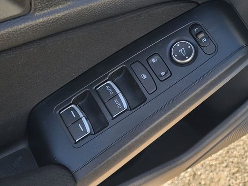 Used 2023 Honda Civic Sport image 13