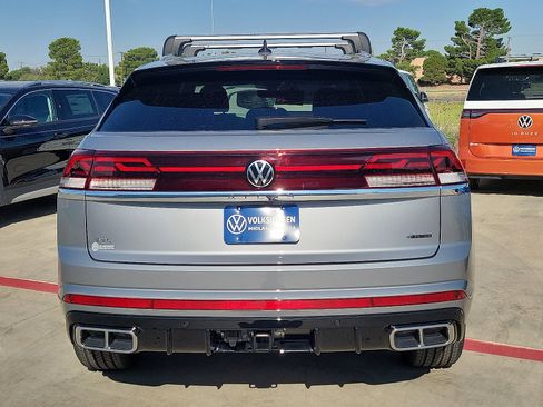 New 2026 Volkswagen Atlas Cross Sport SEL Premium R-Line image 6