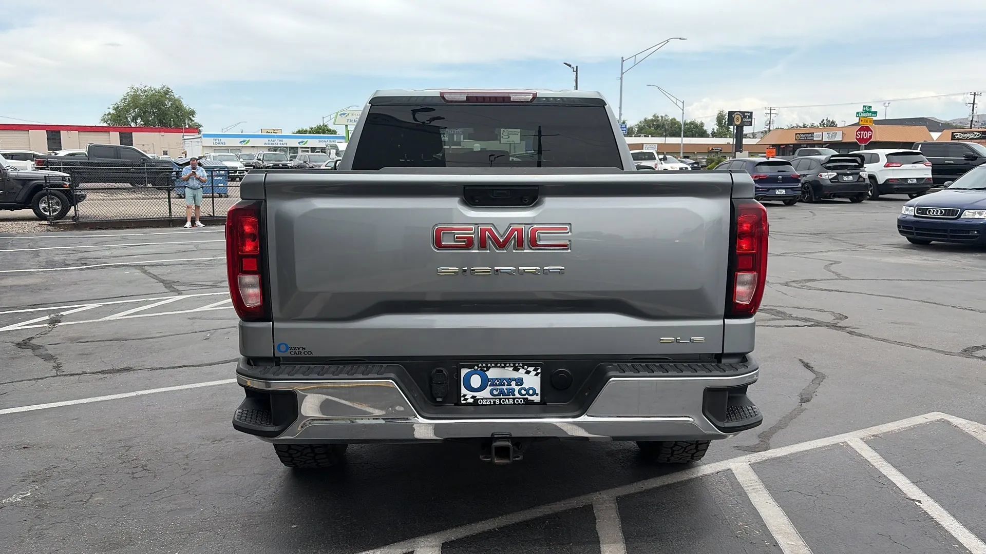 Used 2023 GMC Sierra 1500 SLE w/ Enhanced Capability Package AWD/4WD image 4