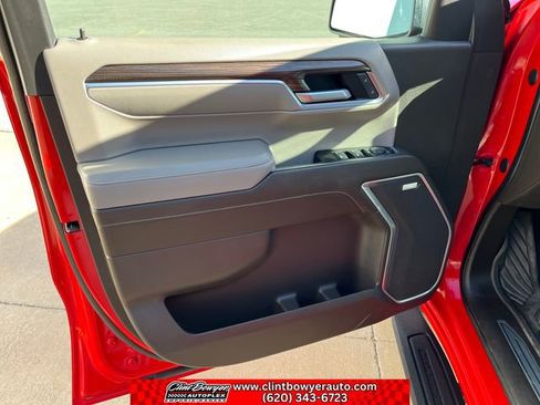 Used 2022 Chevrolet Silverado 1500 LT Trail Boss w/ LT Trail Boss Premium Package AWD/4WD image 11