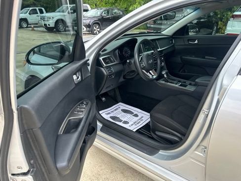 Used 2019 Kia Optima LX FWD image 10