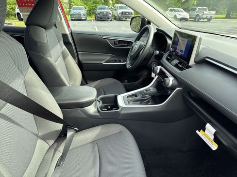 New 2025 Toyota RAV4 LE image 31