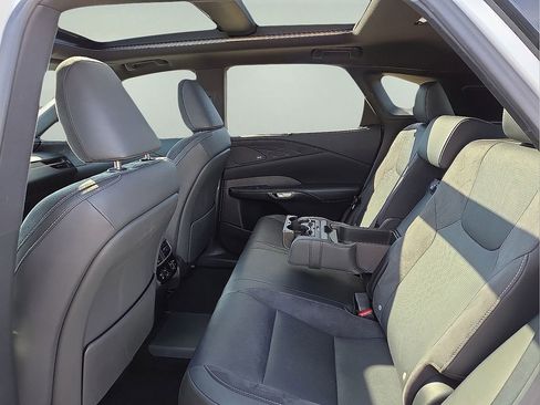 Used 2024 Lexus RX 450h AWD w/ Luxury Package image 20