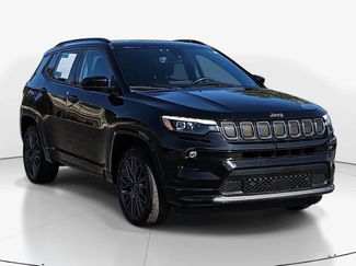 Used 2022 Jeep Compass High Altitude AWD/4WD video 3