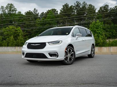Used 2021 Chrysler Pacifica Pinnacle