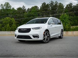 Used 2021 Chrysler Pacifica Pinnacle AWD/4WD video 1