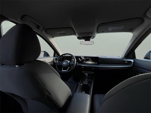 Used 2025 Nissan Kicks SV image 26