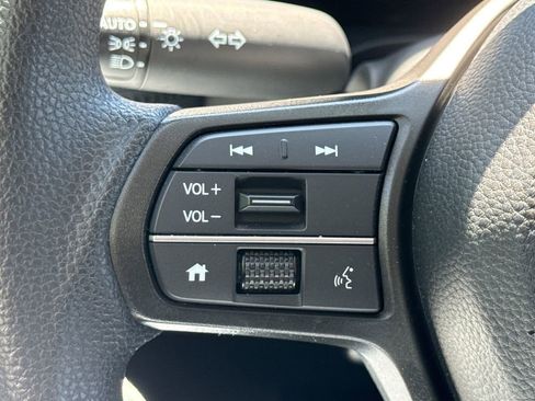 Certified 2026 Honda HR-V LX image 30