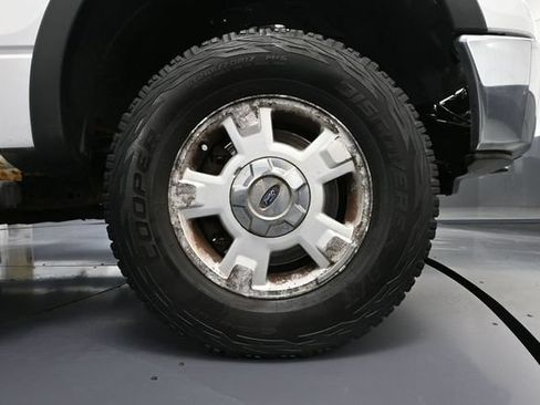 Used 2014 Ford F150 XLT AWD/4WD image 14