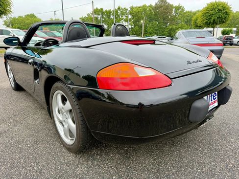 Used 2001 Porsche Boxster RWD image 18