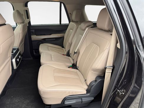 Used 2024 Ford Expedition Max Limited AWD/4WD image 24