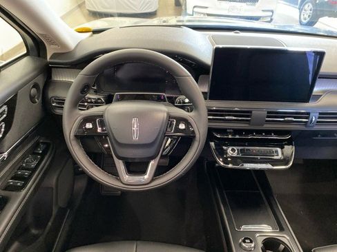 Certified 2023 Lincoln Corsair AWD w/ Equipment Group 102A image 12