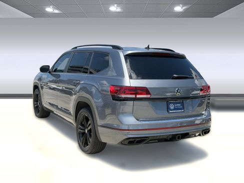 Certified 2023 Volkswagen Atlas SEL R-Line AWD/4WD image 3