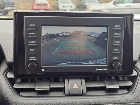 Used 2022 Toyota RAV4 XLE w/ XLE Grade Weather Package AWD/4WD image 29