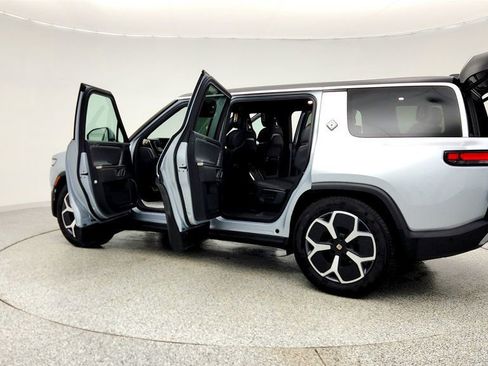 Used 2023 Rivian R1S Adventure image 12