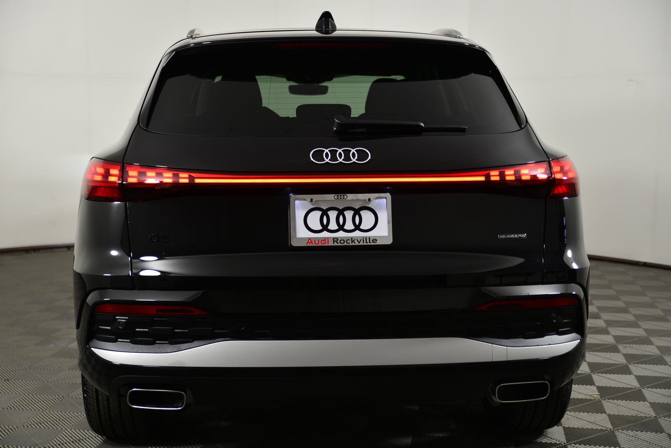 New 2025 Audi Q5 Premium Plus w/ Premium Plus AWD/4WD image 8