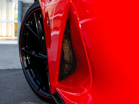 Used 2020 Ferrari 812 Superfast RWD image 73
